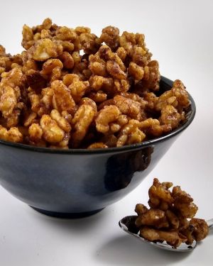 Cinnamon Walnuts