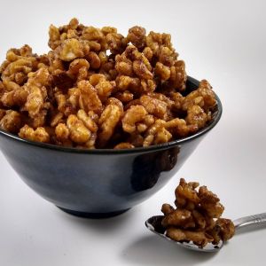 Cinnamon walnuts, resized and cropped, 20201108